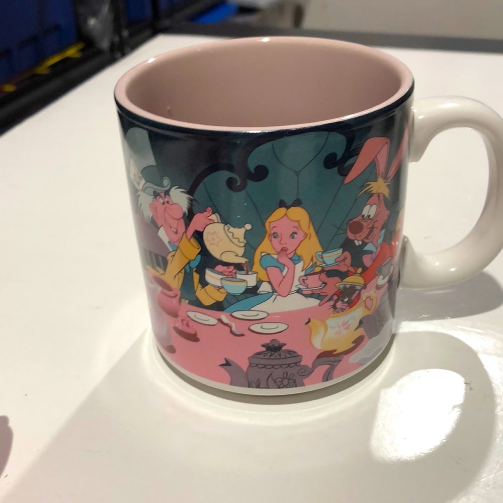 Disney Alice in Wonderland coffee mug